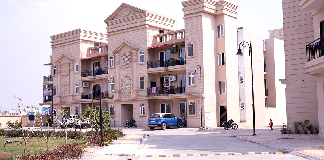  Low Rise Building Front View - Sunrise Premium Residential Floors at Signature Global 
